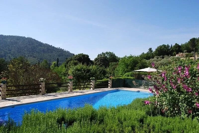 200 year old dream house with stunning views, pool, tennis court near Bargemon