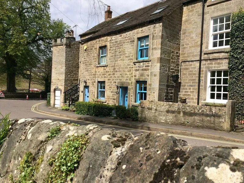 Brook cottage in Baslow next to Chatsworth Park