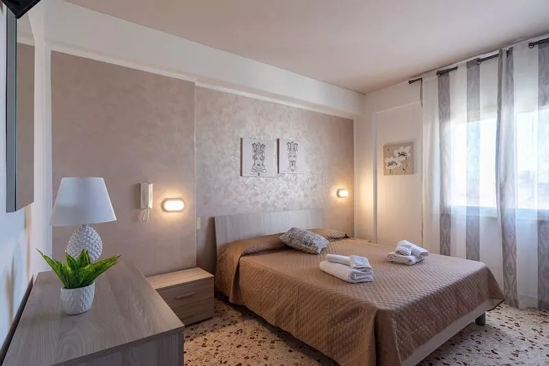 Apartment Angy with Sea View, Balconies & Wi-Fi