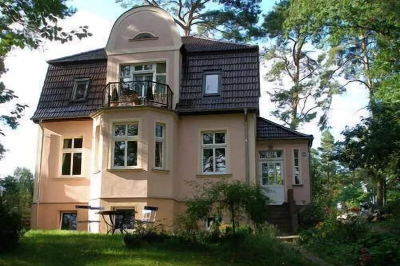 Cozy apartment on the Röblinsee in the basement of a villa