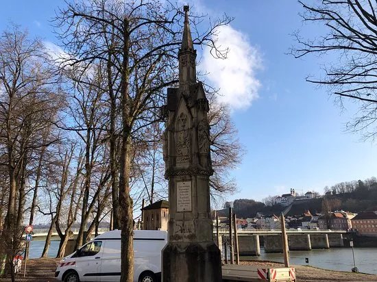 Denkmal fur Ignaz von Rudhart