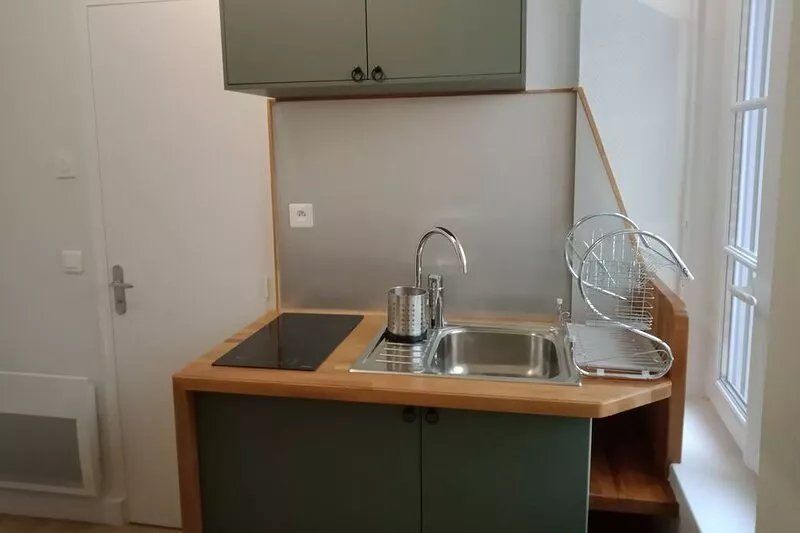 Small, quiet and comfortable apartment close to the sea