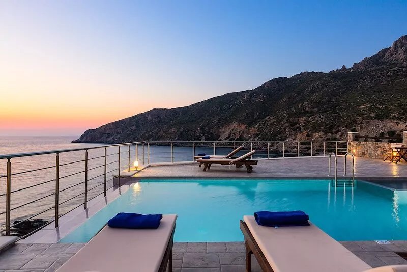 Spacious Villa in unspoilt nature directly by the sea - a paradise