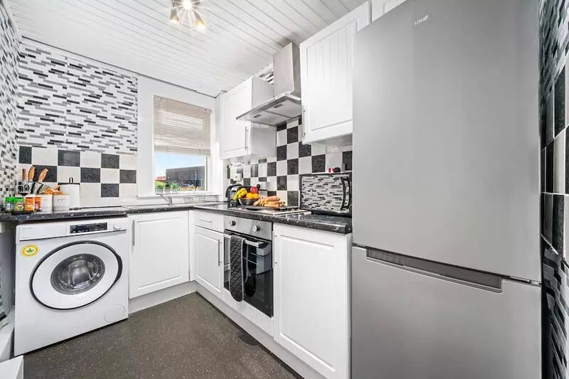 Ground floor apartment perfect for local contractors