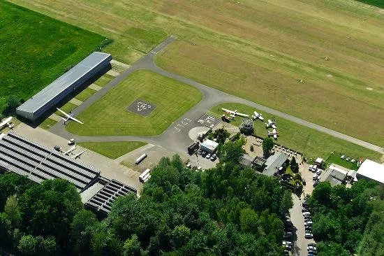 Flugplatz Grefrath-Niershorst