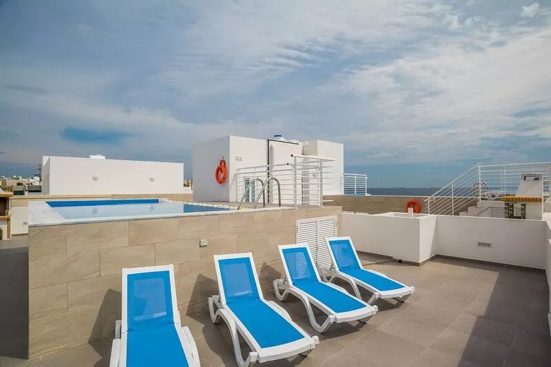 Unique Villa Apartment with private pool and Sea Views - The Sea-Bank