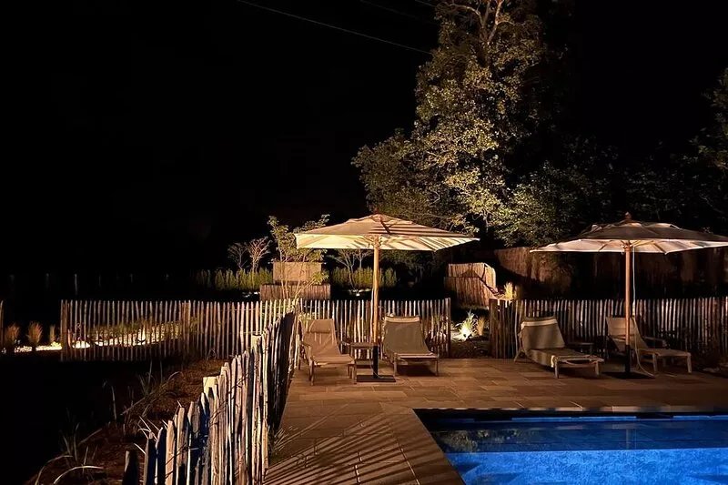Warm restored farmhouse in a quiet area with swimming pool