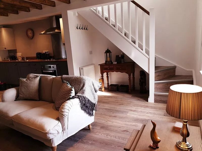 Aquila Cottage; Cosy cottage for 2 on Hadrians Wall. Log Burner. Adults Only.