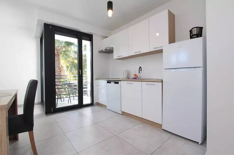 KATARINA Two-Bedroom Apartment with Roof Terrace 1