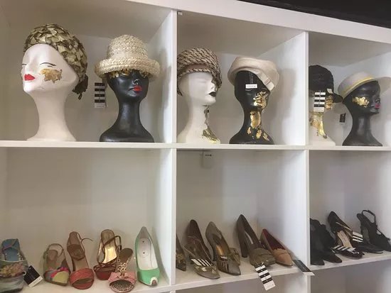 Divas Vintage Store