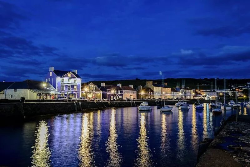 Y Bwthyn, Aberaeron - Two Bedroom Cottage, Sleeps 4