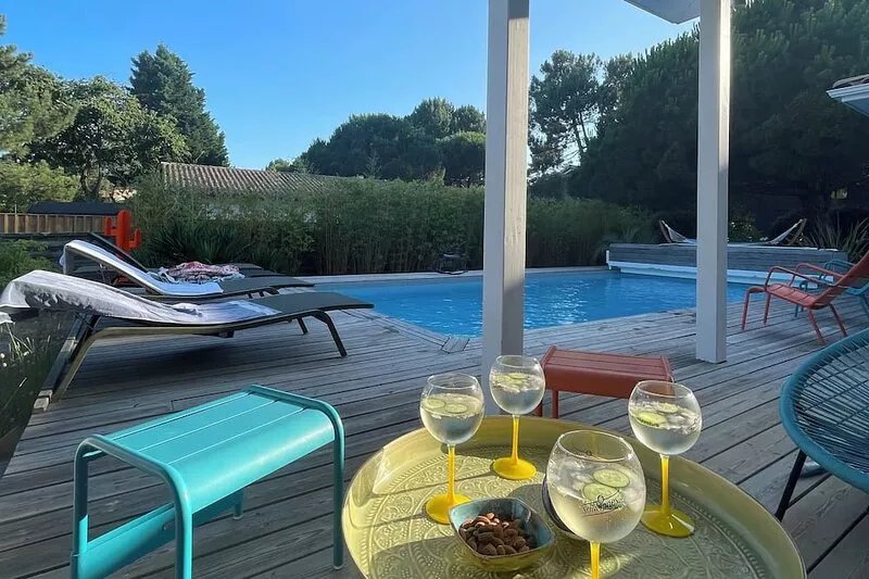 Wooden villa with swimming pool, Cap Ferret, 8 people