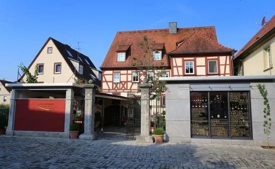 Gastefuhrer Werner Muendlein