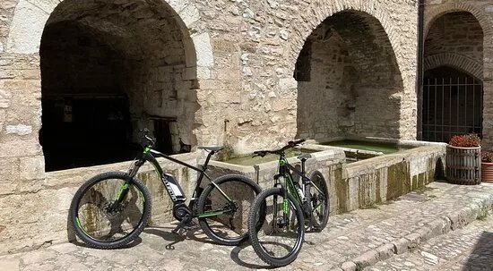 Noleggio E-Bike Biciclette Elettriche Assisi Umbria