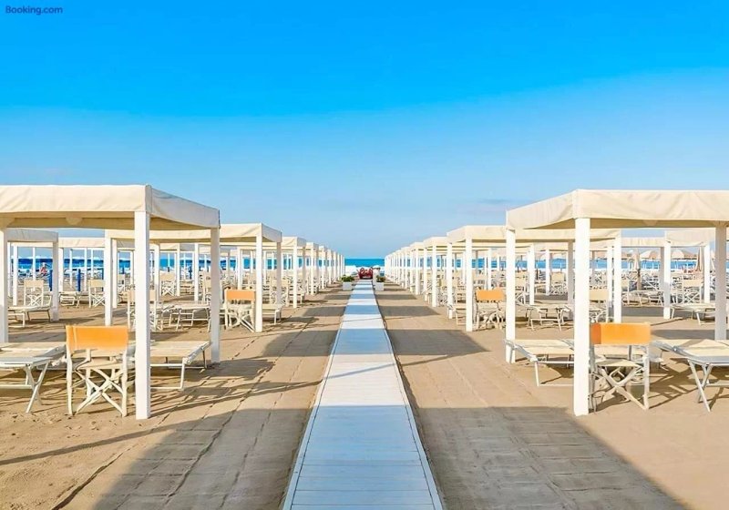 Regina Beach Holiday Apartments