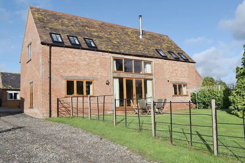 4 bedroom accommodation in Crimscote, near Newbold