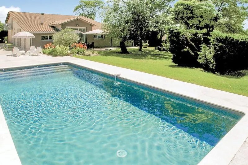 3 bedroom cozy home in St.Aubin de Cadeleche