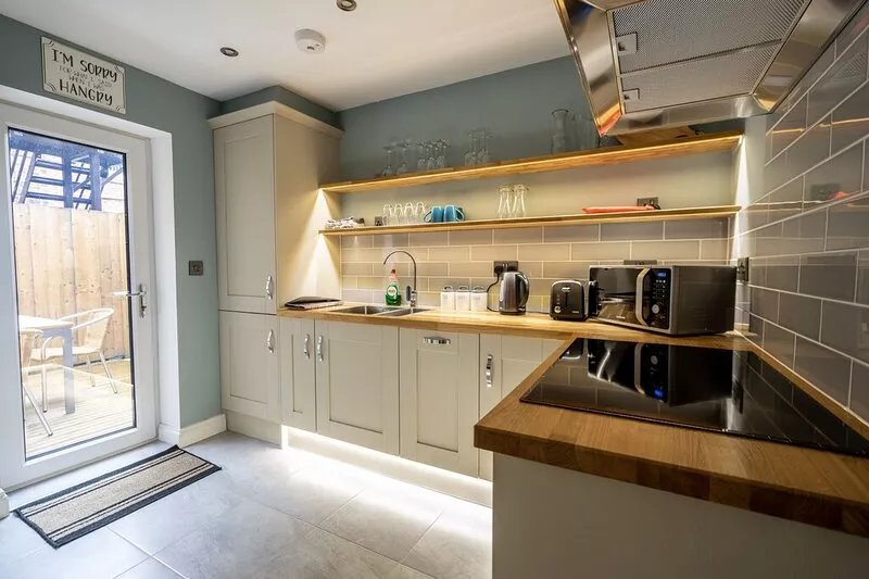 92 Union Terrace -  a family break that sleeps 4 guests  in 2 bedrooms
