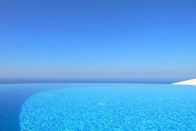 Stunning Panoramic Sea View, Infinity Pool, Getaway from the Crowds....and Relax