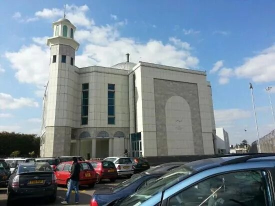 Baitul Futuh Mosque