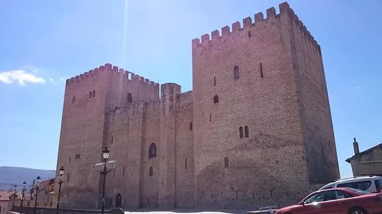 Alcazar De Los Condestables / Museo Historico De Las Merindades