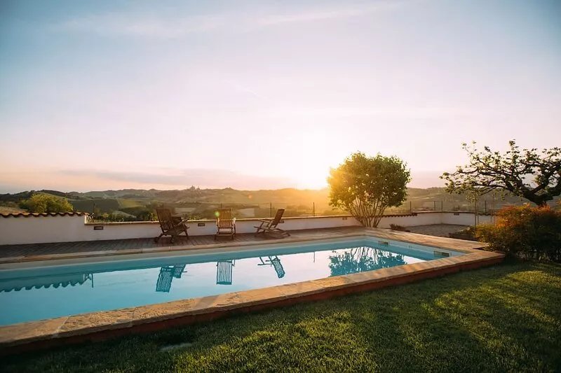 5BR Hilltop Wine country home w pool and spectacular views near Alba and Barolo