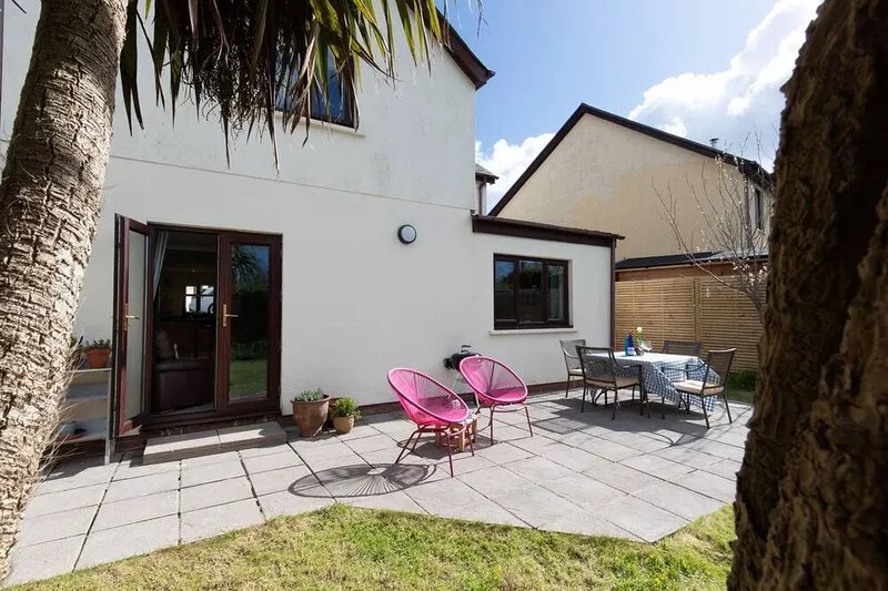 Woodfield House - Beautiful Tenby Cottage