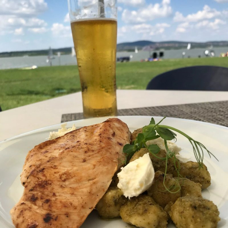 Briz Restaurant
