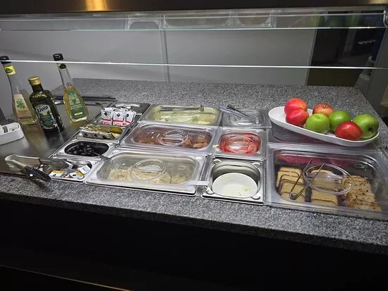 Karl-Jatho Lounge