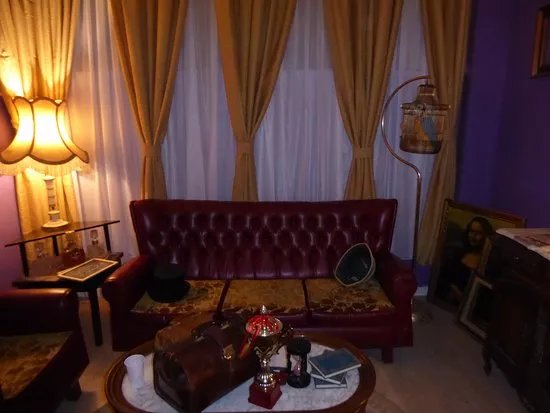 Action House Room Escape