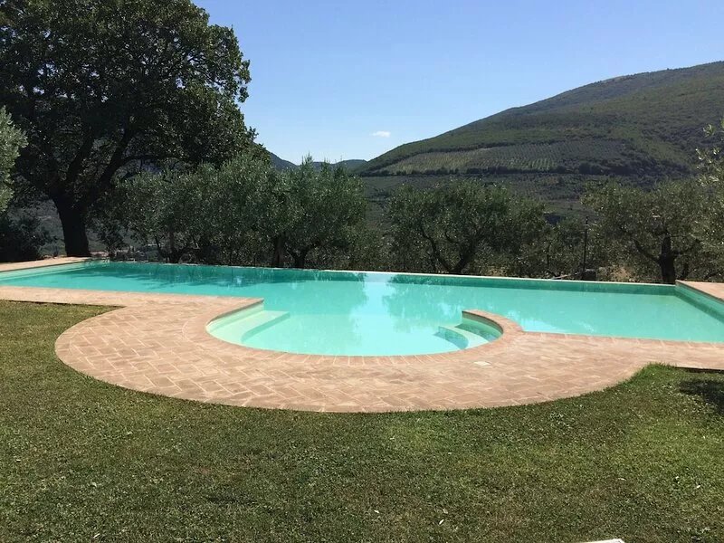 Old Country House and pool In Umbrian Hills Between Foligno And Assisi