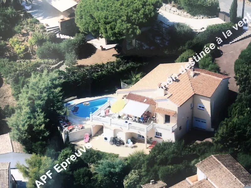 VILLA 4****La Caravelle, MERà400m,PiscT°,clim,WF,16 Personnes Maximum.
