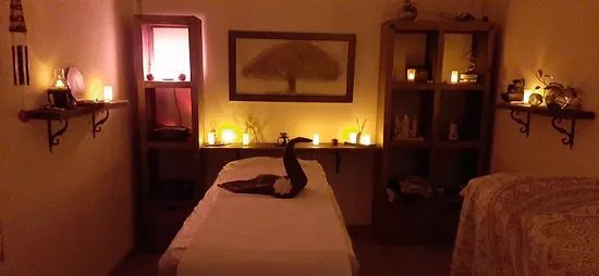 Essence Massage