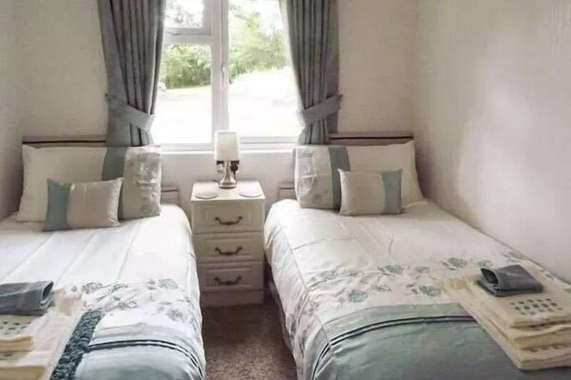 CHAFFINCH LODGE, pet friendly in Sheepwash