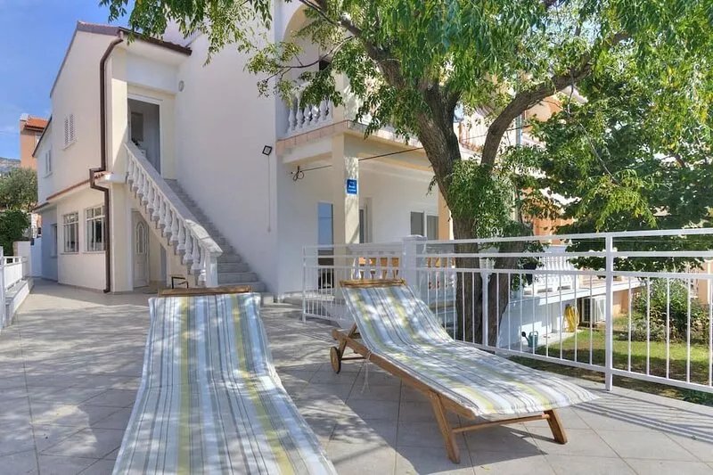 Warm apartment in Senj Lika- Karlovac with Terrace