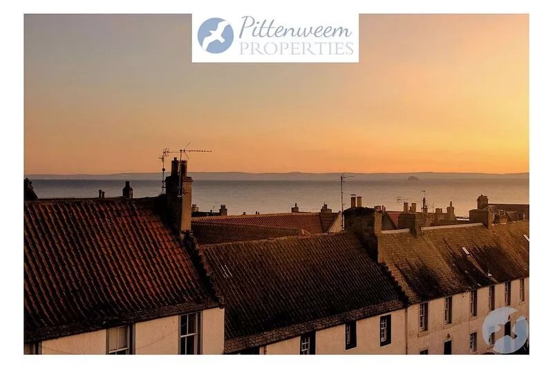 Crail Posthouse - 19th Century traditional house