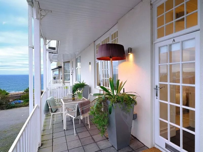GOLD Award, spa, gym, pool membership, bay view terrace, parking