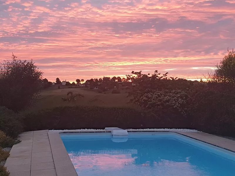 Luxury 3 Bedroom Cottage with Private Pool