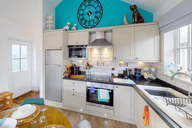 Salty Dog -  a beach house that sleeps 4 guests  in 2 bedrooms