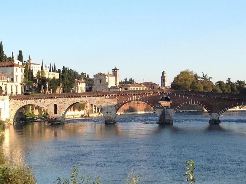 Charme and elegance in Verona! Just few steps from the Historical Centre