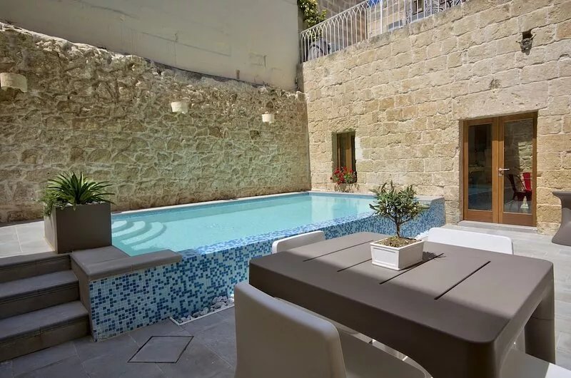 Highly Renovated In March 2015 Ta Rozamari Character House With Pool And Hot Tub