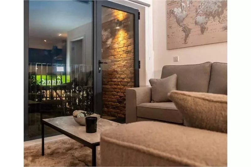Altrincham town Centre(near) 2 bedroom apartment