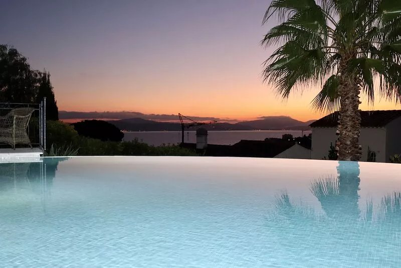 5 stars luxury - fantastic ocean view (certified by ‘Office de Tourisme’)