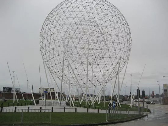 Rise Sculpture