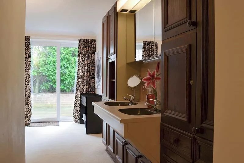 4 bedroom accommodation in Chapel St. Leonards, near Skegness