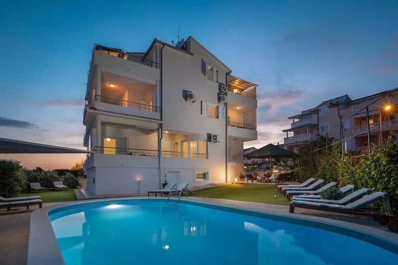 Apartment Arausa with Pool I
