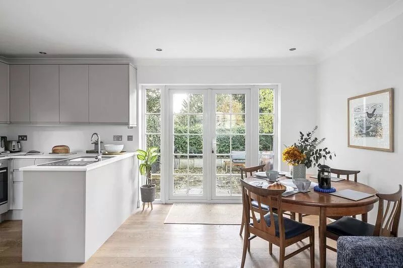 2Bed Apt Annexe-Pet Friendly with Enclosed Garden