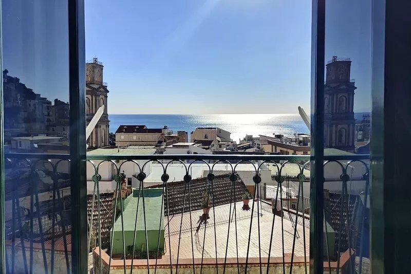 Amalfi coast Casabluette is a panoramic, quiet and delicate Mediterranean house