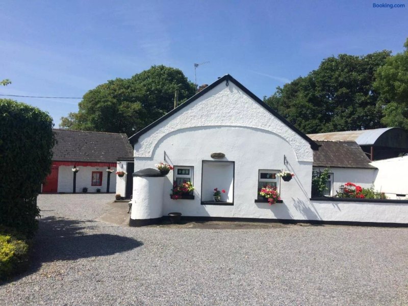 Shannon Breeze Cottage