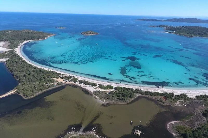Super Villa Piscine Privée Exclusive à 500 m de la Plage de Cala Rossa